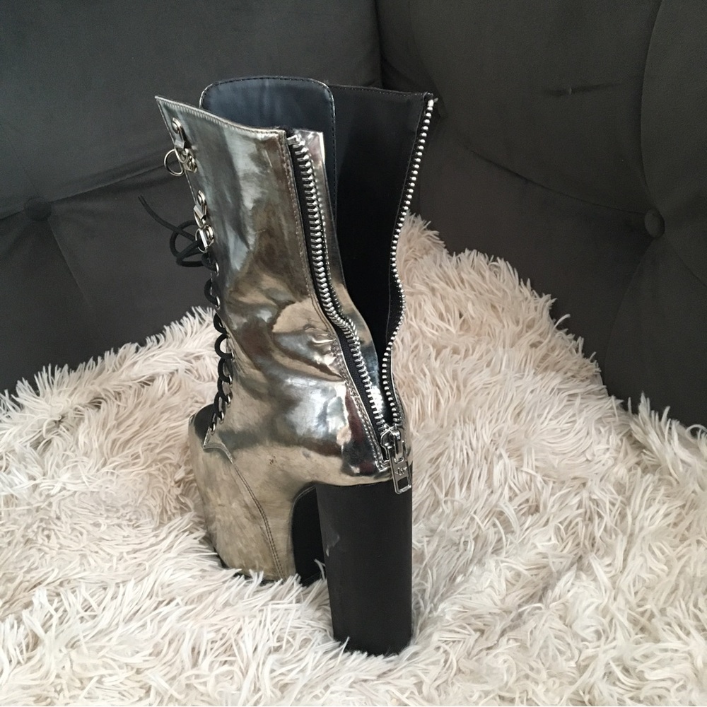 Metallic Holographic Platform Boots-Current Mood Size 5 - Picture 6 of 10